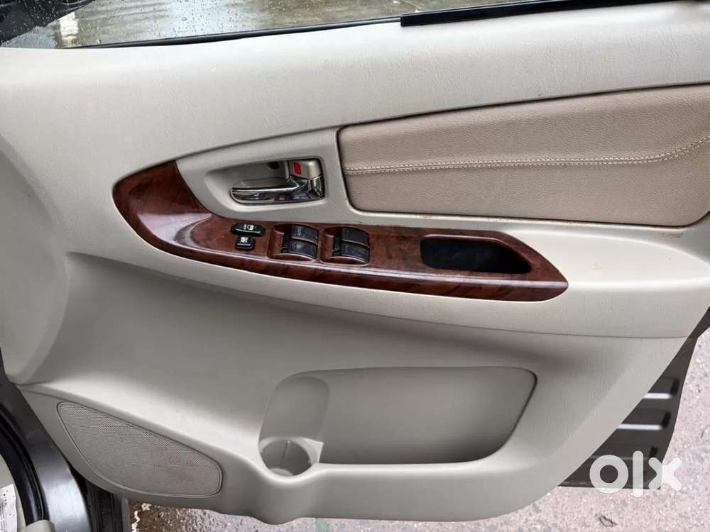 Toyota Innova 2.5 Vx 8 Str Bsiv, 2012, Diesel