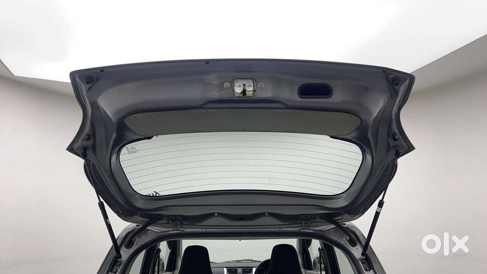 Maruti Suzuki Celerio Zxi Optional Amt, 2016, Petrol