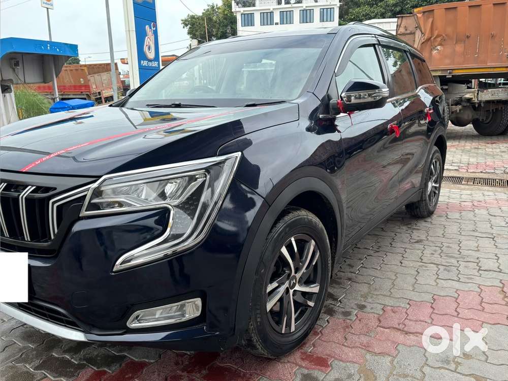 Mahindra Xuv700 2022 Petrol Showroom Condtion