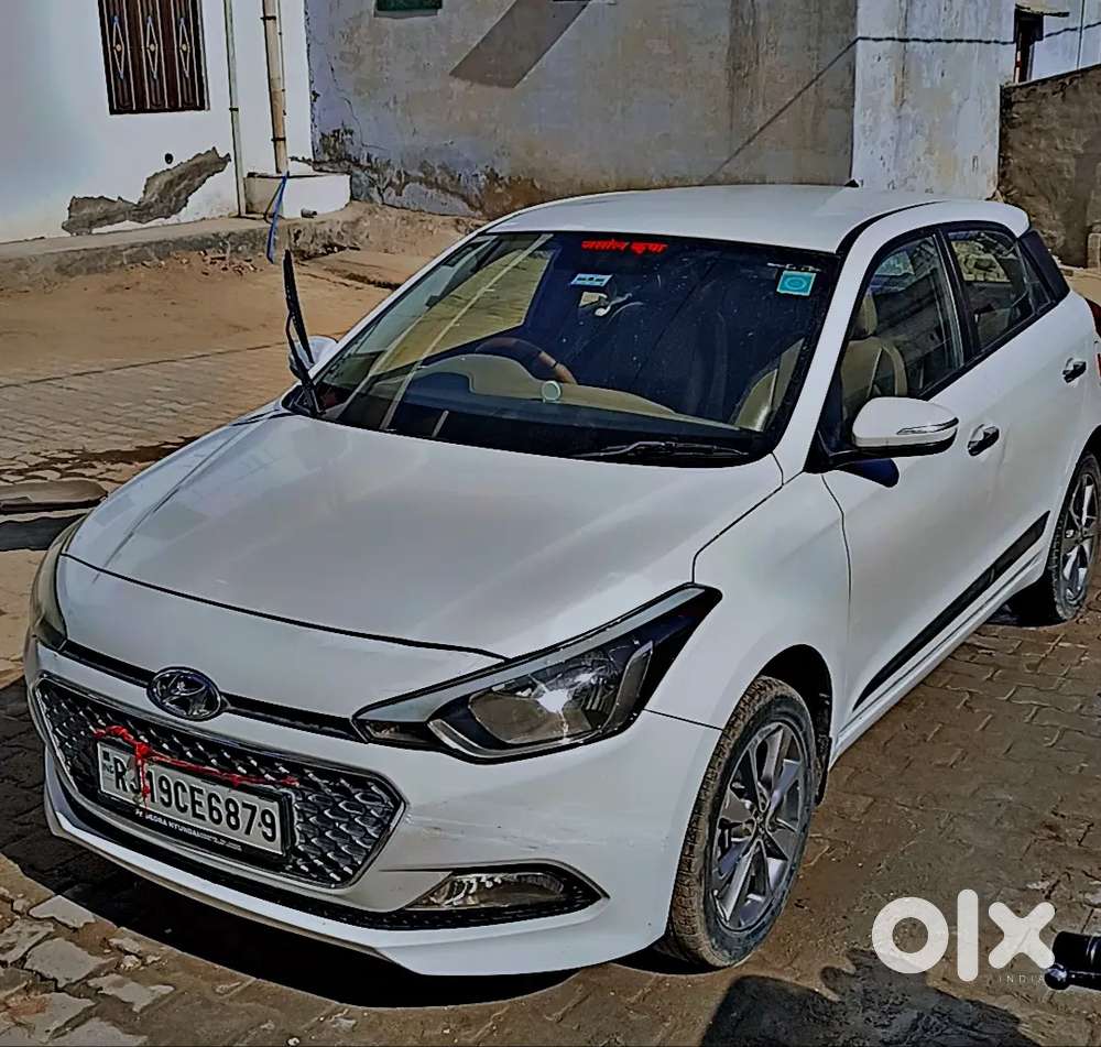 Hyundai New I20 2015 Petrol Brand New Tayar New Battery