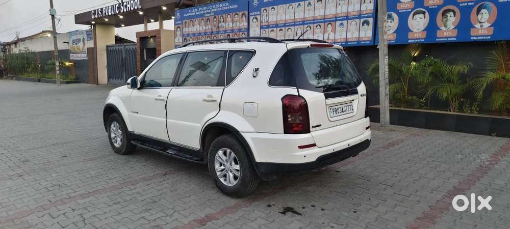 Mahindra Rexton, 2015, Diesel