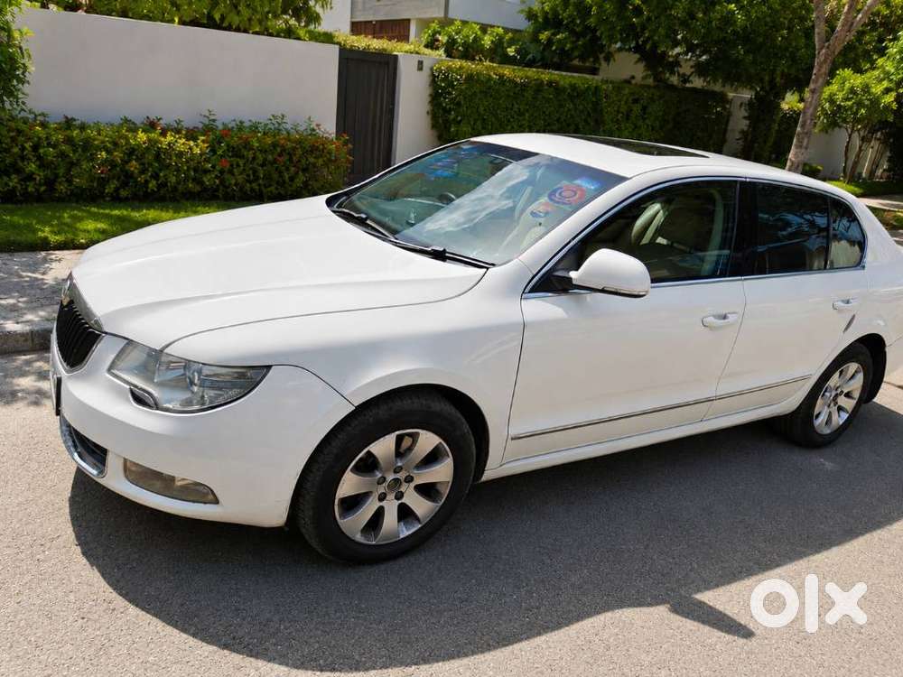 Skoda Superb Elegance Tdi 2.0 At, 2011