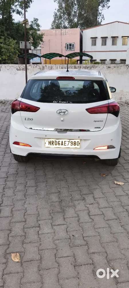 I20 Sports Delight Petrol 1st Owner With Record Running Bima Valid