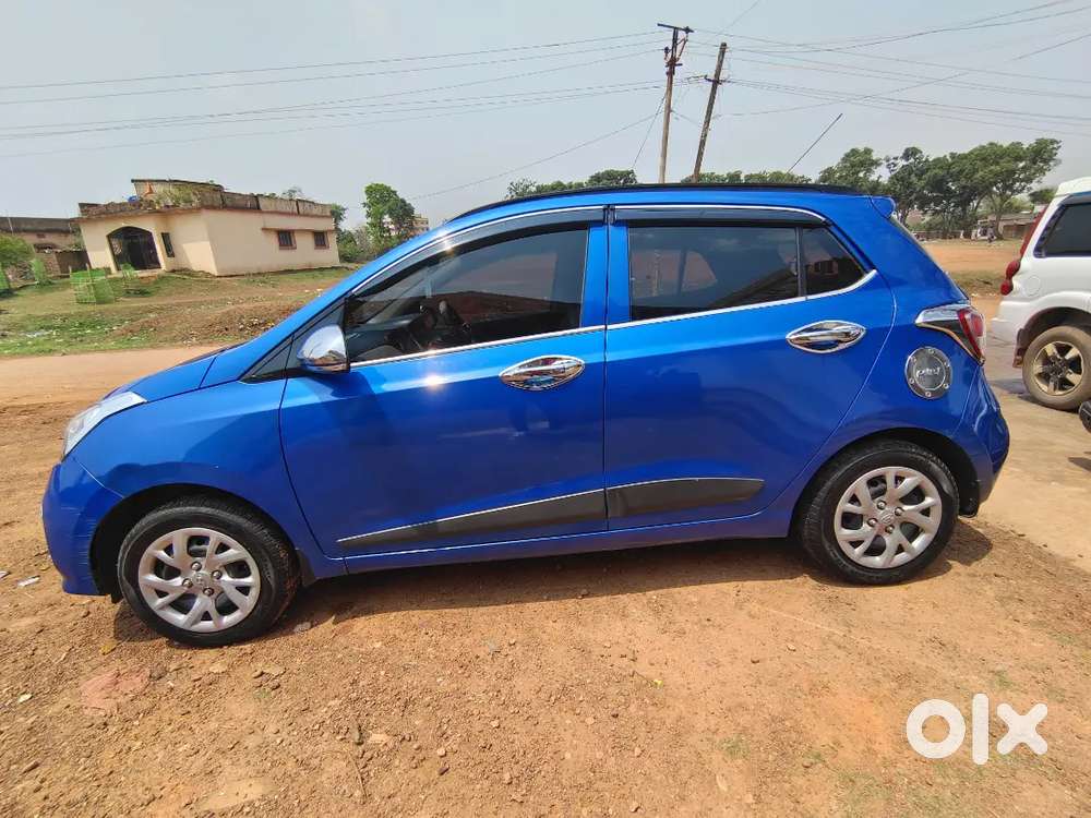 Hyundai Grand I10 2017 Petrol 30000 Km Driven
