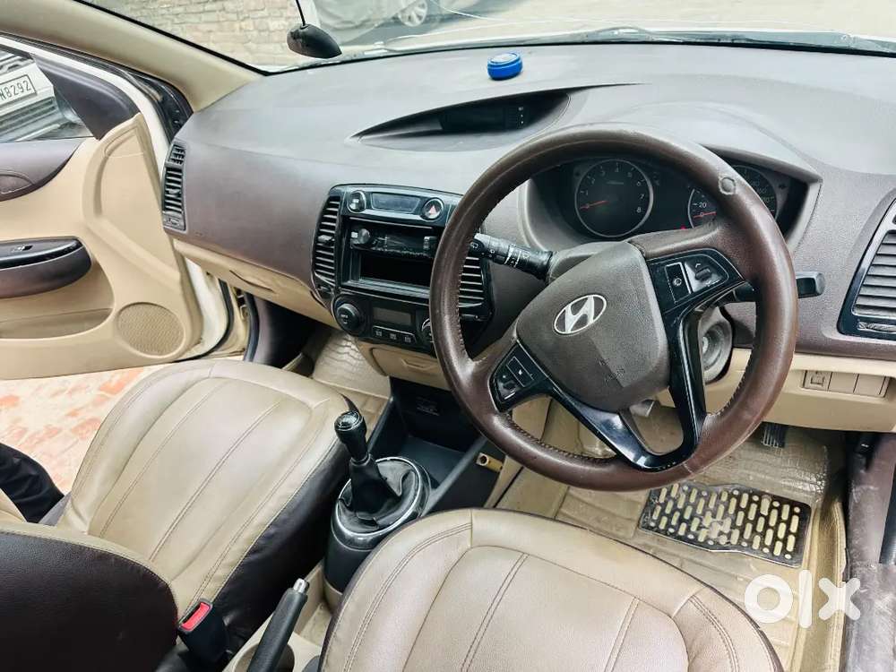 Hyundai I20 1.2 Asta 2010 Petrol