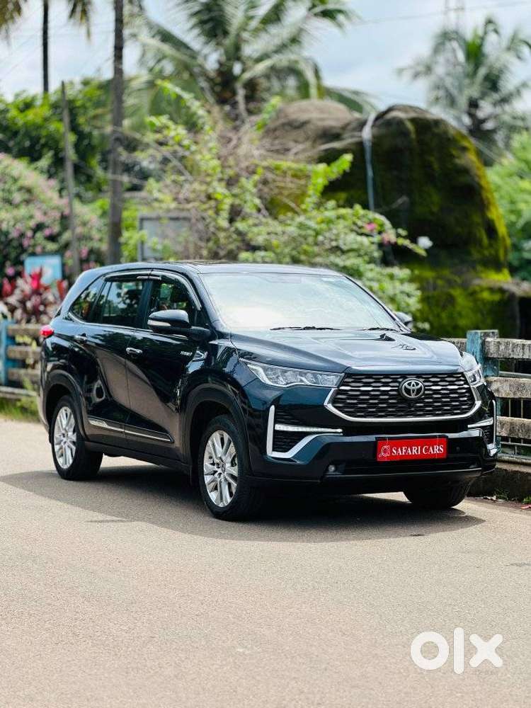 Toyota Innova Hycross 2.0 Zx Hybrid 7 Str, 2023, Petrol