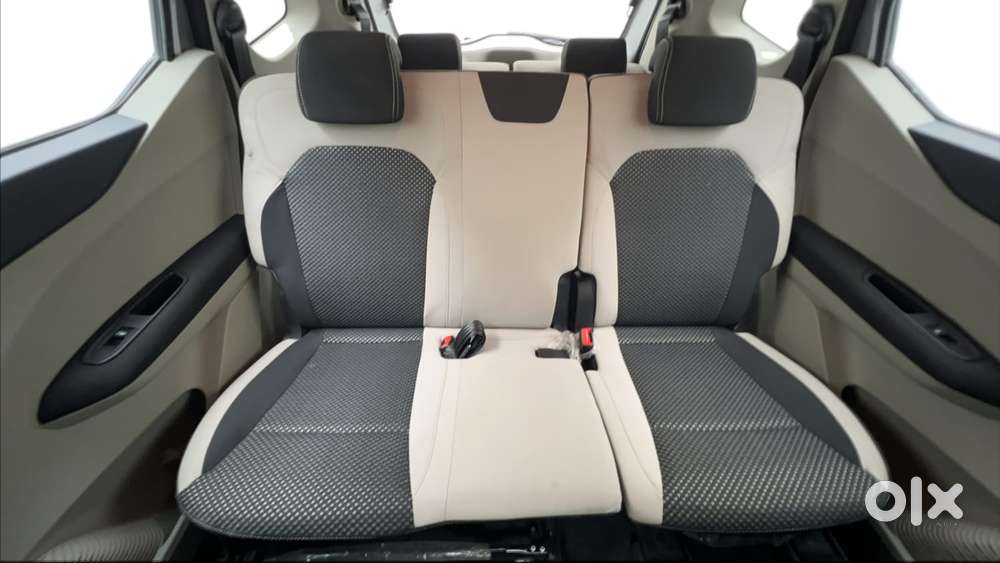 Renault Triber Rxz Easy-r Amt, 2021, Petrol