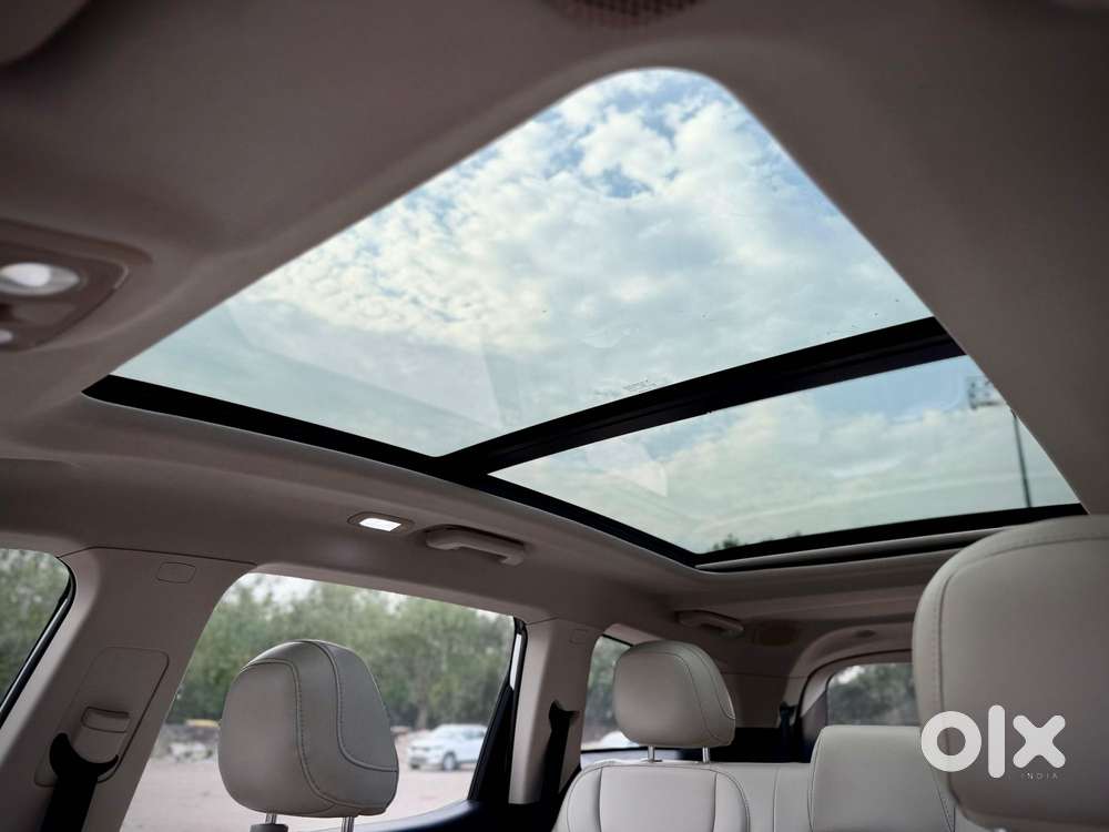 Mahindra Xuv700 2.0 Ax 7 Petrol At Luxury Pack Str, 2022, Petrol