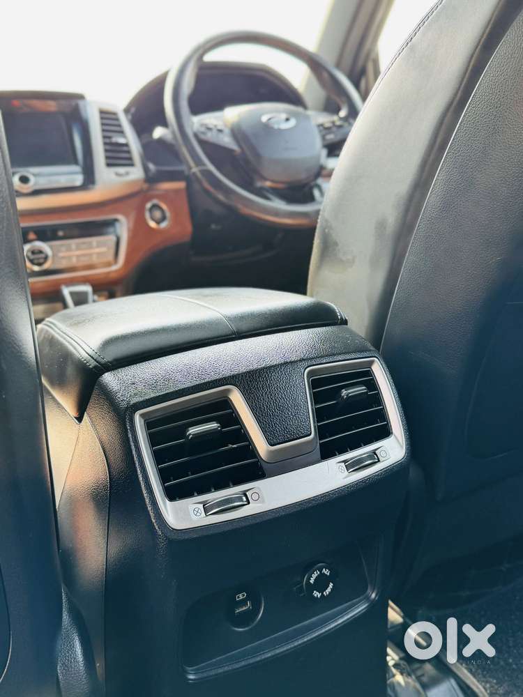 Mahindra Alturas G4 4x4 At, 2020, Diesel