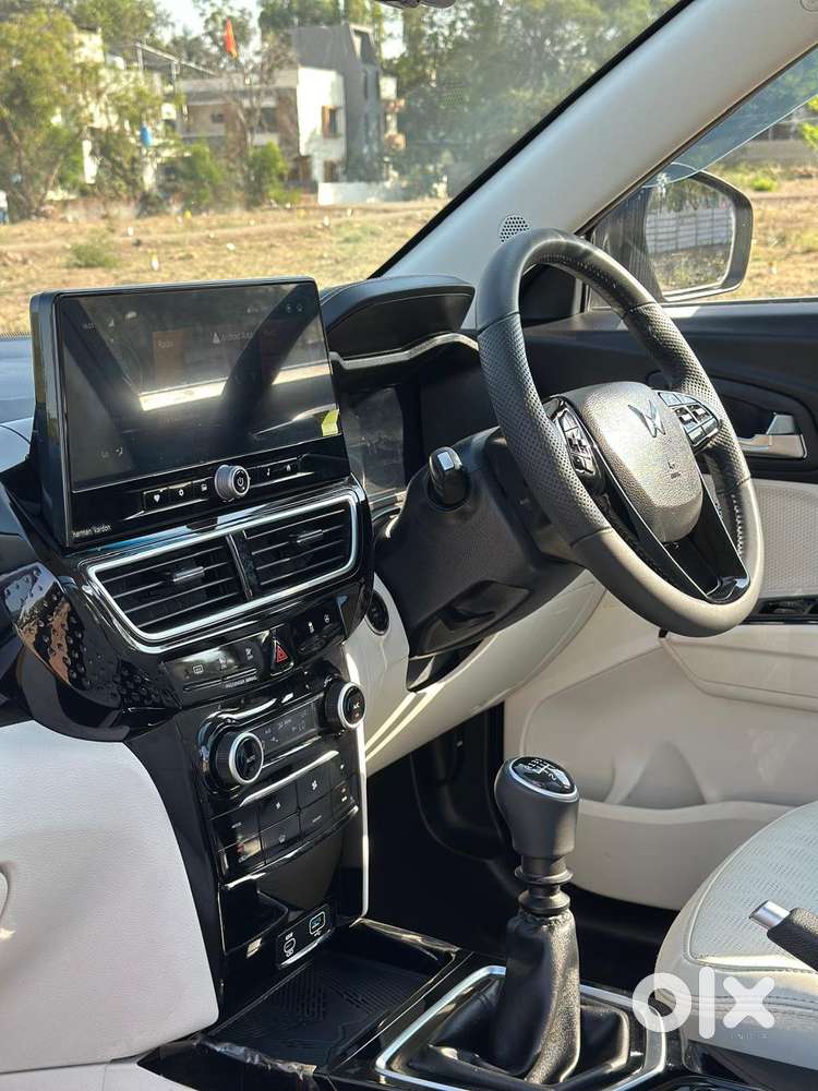 Mahindra Xuv 3xo Ax7 Diesel Mt, 2024, Diesel