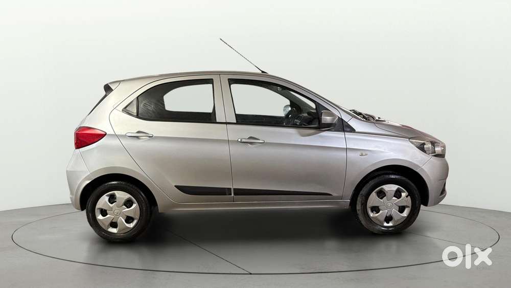 Tata Tiago 1.2 Revotron Xt, 2016, Petrol