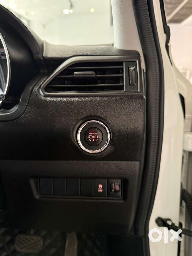 Maruti Suzuki Swift 1.3 Zxi, 2023, Petrol