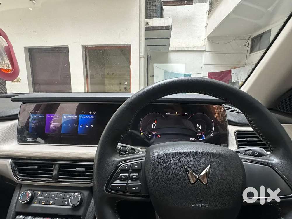 Mahindra Xuv700 2022 Petrol Well Maintained