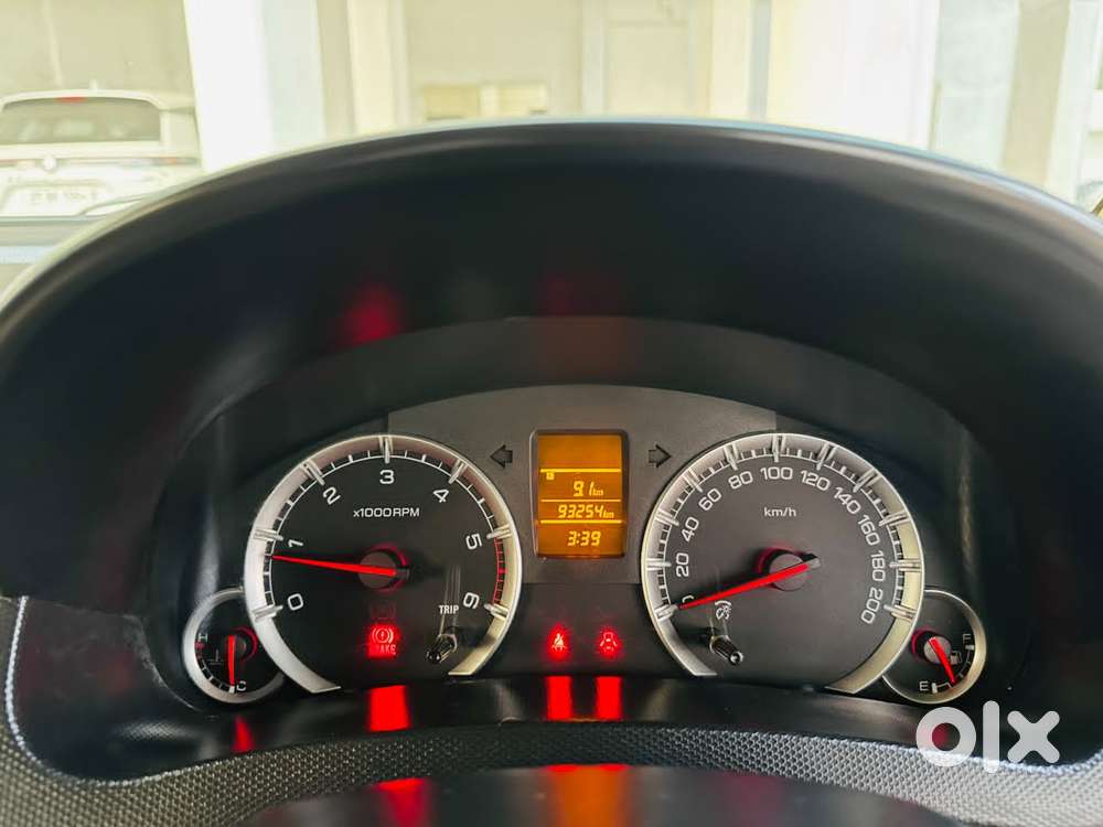 Maruti Suzuki Swift Dzire Vdi, 2015, Diesel