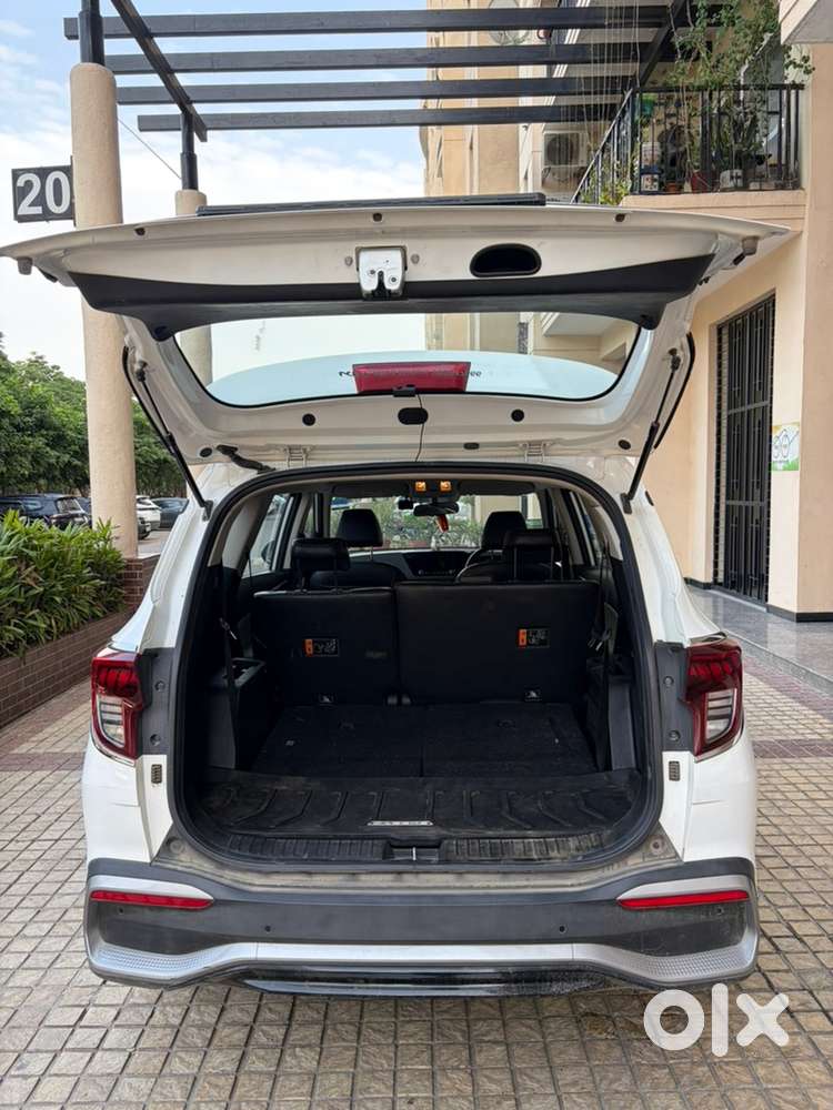 2023 Kia Carens Prestige 1.5 Petrol Manual 7-seater  1st Owner