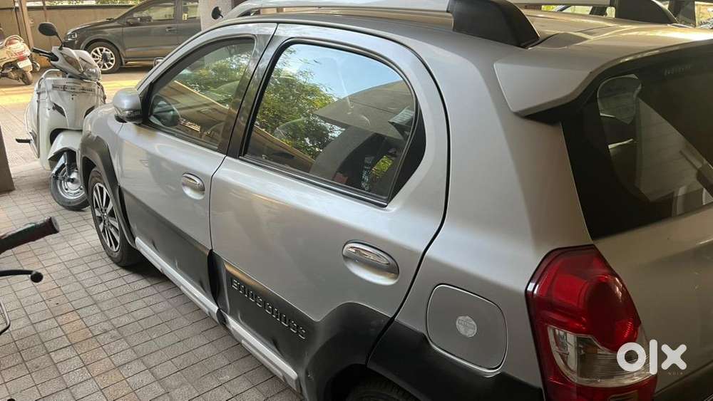 Toyota Etios Cross 2014 Petrol Well Maintained