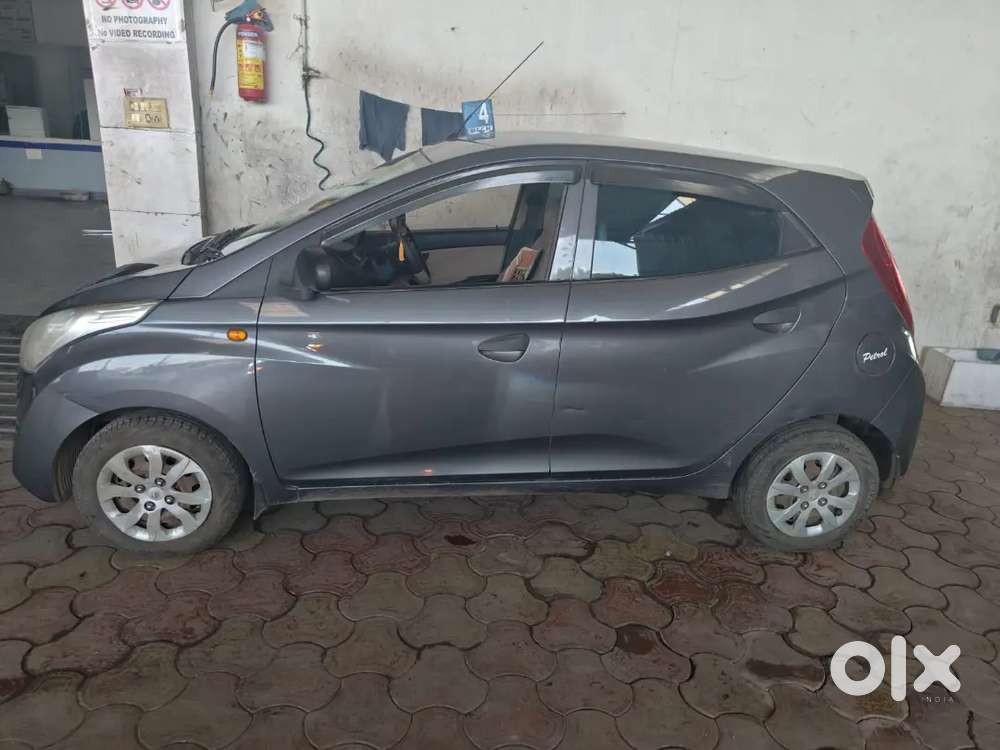 Hyundai Eon Petrol Magna 2015