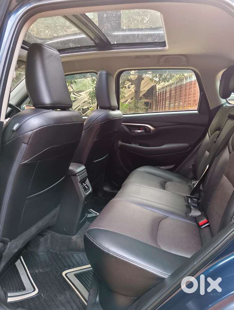 Maruti Suzuki Grand Vitara 1.5 Alpha Smart Hybrid At, 2023, Petrol