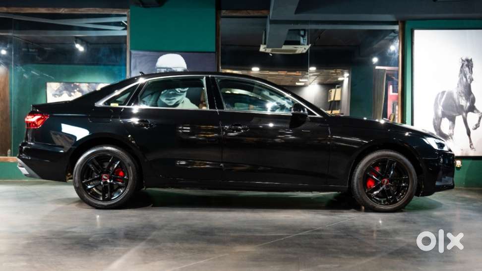 Audi A4 1.8 Tfsi Premium Plus, 2024, Petrol