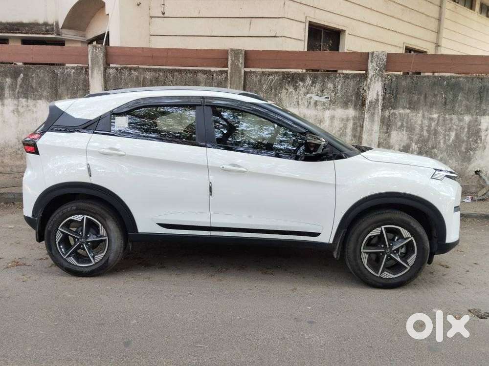 Tata Nexon Creative Plus S 1.2 Revotron Petrol 6 Mt Dt, 2025, Petrol