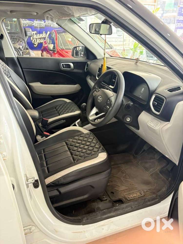 Hyundai Venue 1.2 S (o), 2025, Petrol