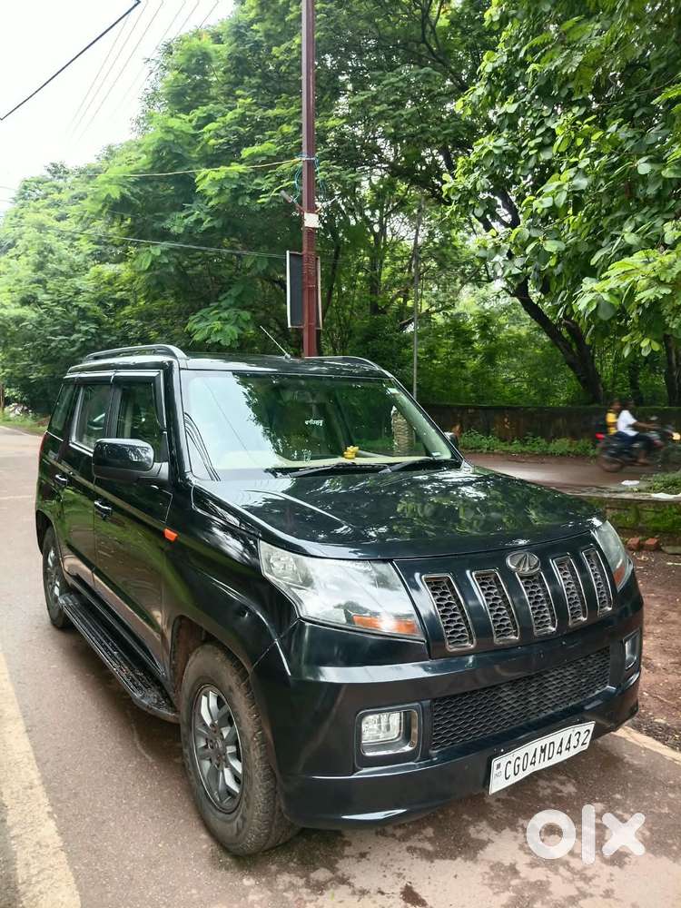 Mahindra Tuv 300 T10 Amt (automatic), 2018, Diesel