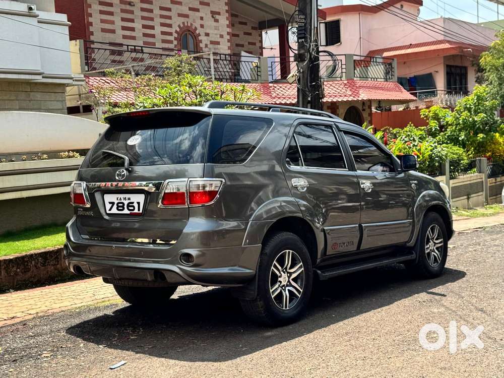 Toyota Fortuner 3.0 4x2 Automatic, 2010, Diesel