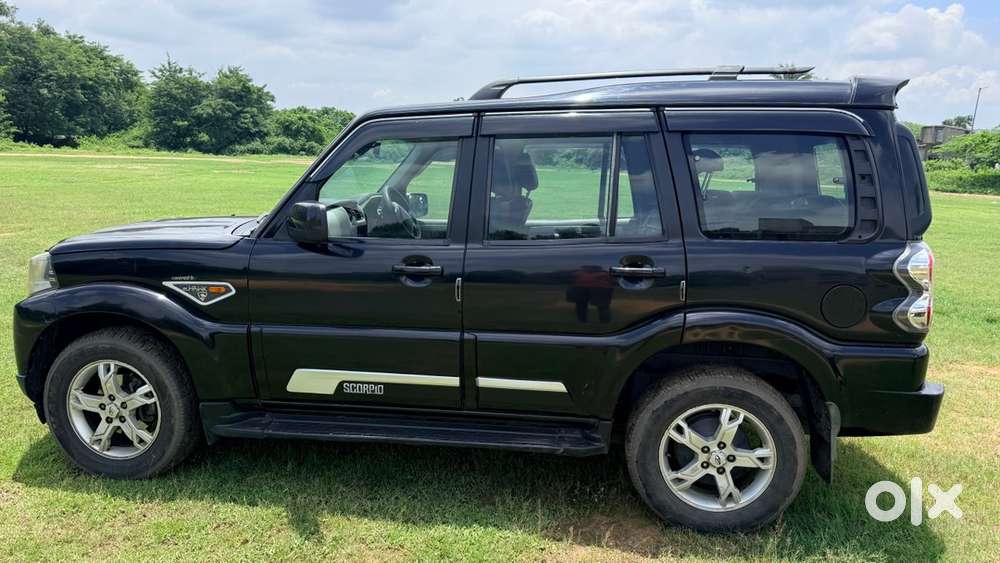 Mahindra Scorpio 2015 Diesel Well Maintained