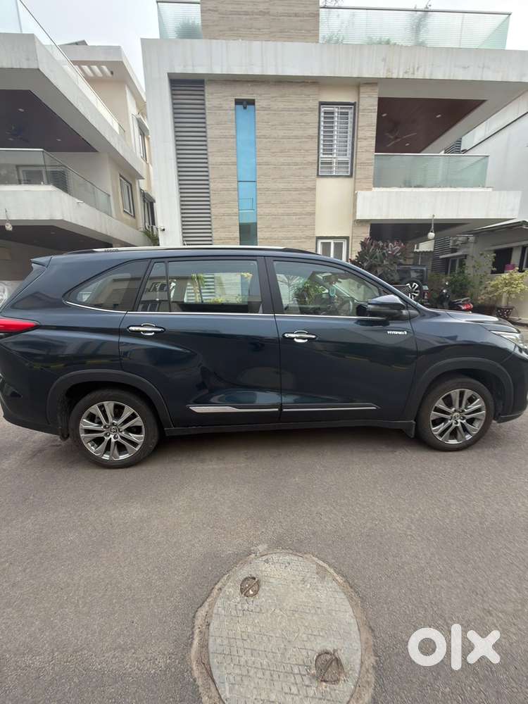 Toyota Innova Hycross 2023 Model
