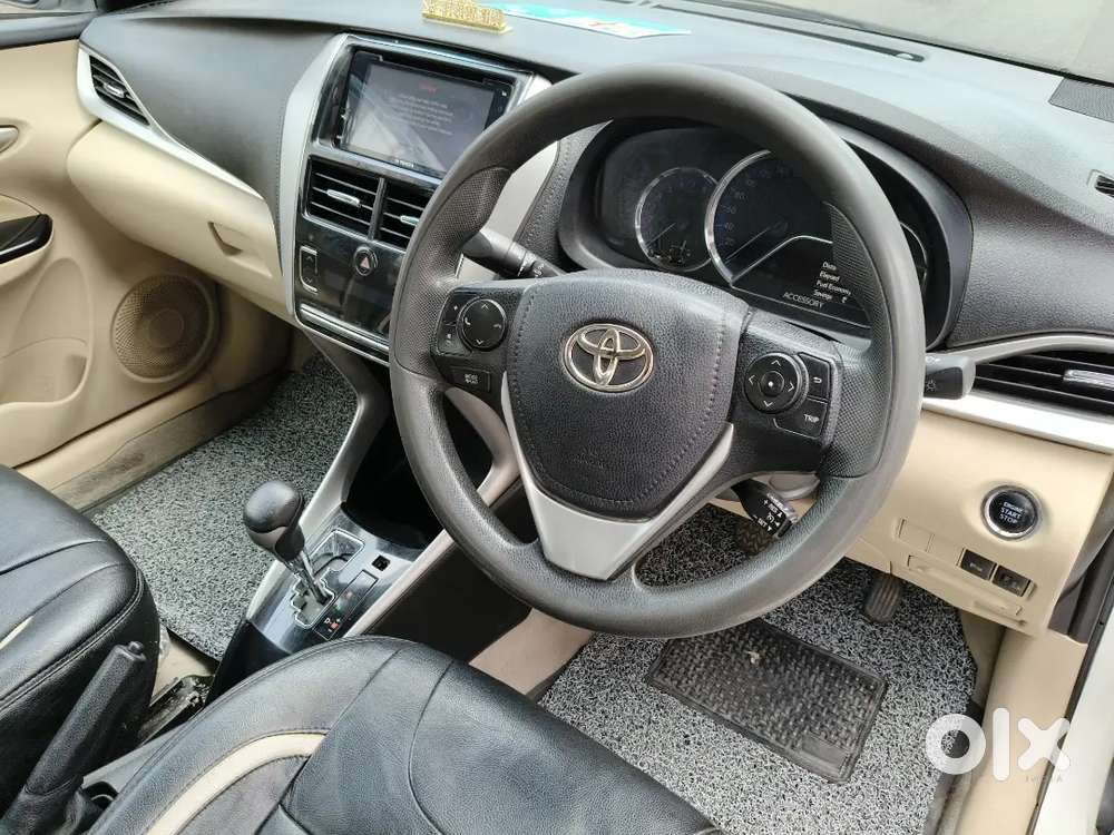 Toyota Yaris 1.5 V 2020 Full Top Model Cvt Automatic Car
