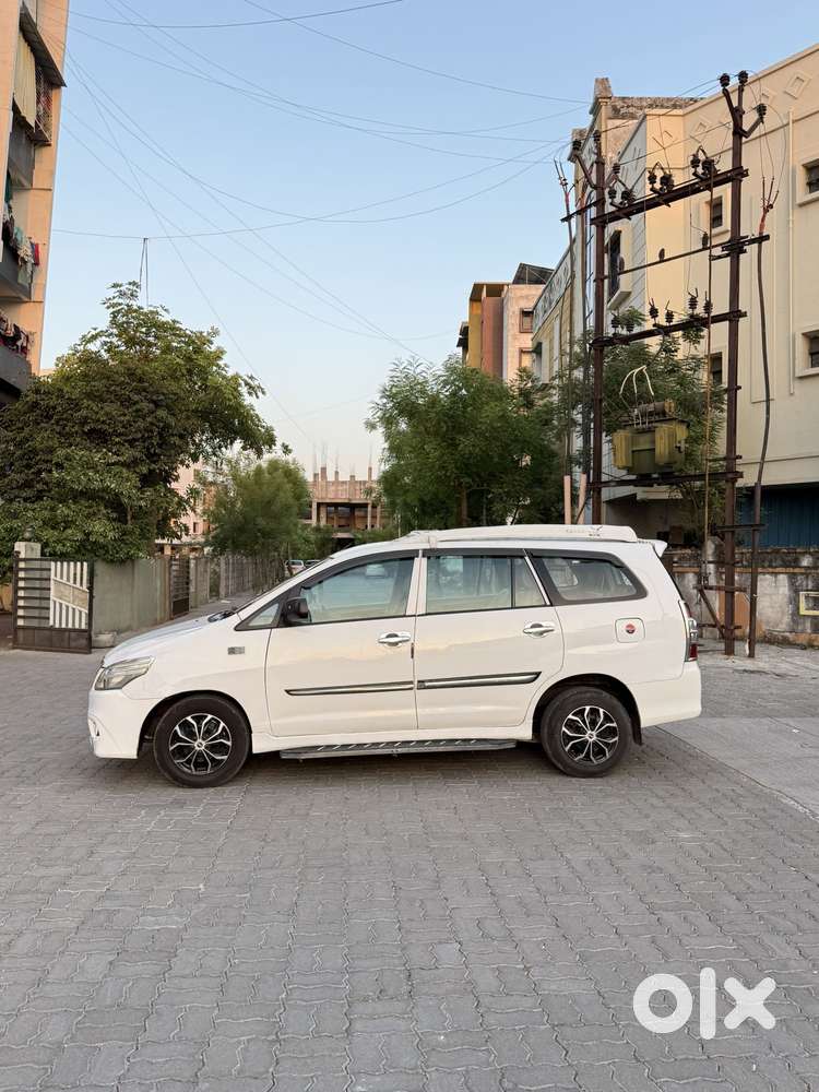 Toyota Innova 2.5 Gx (diesel) 7 Seater Bs Iv, 2013, Diesel