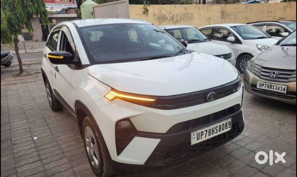 Tata Nexon, 2024, Petrol