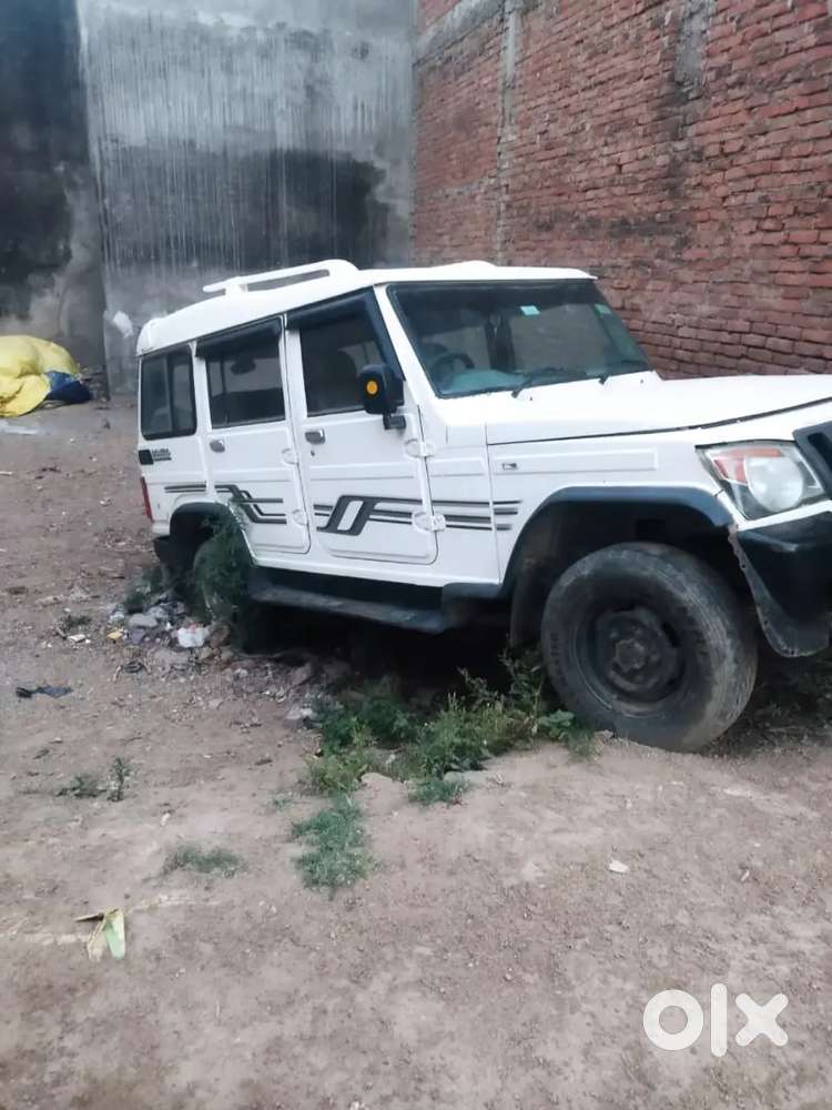 Mahindra Bolero 2011 Petrol 156000 Km Driven