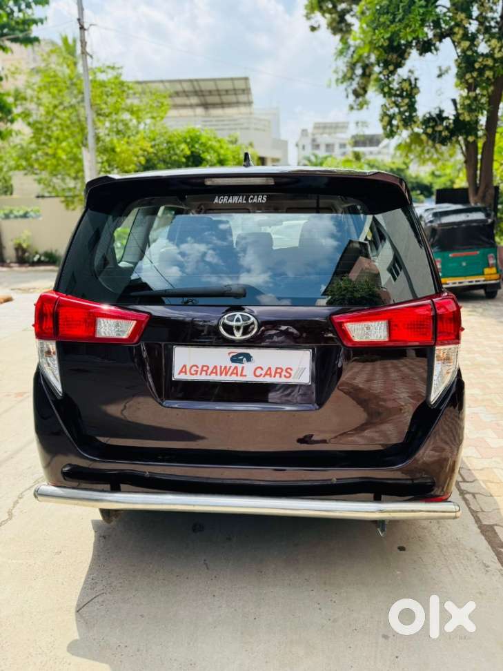 Toyota Innova Crysta 2.4 G Mt 8s, 2018, Diesel