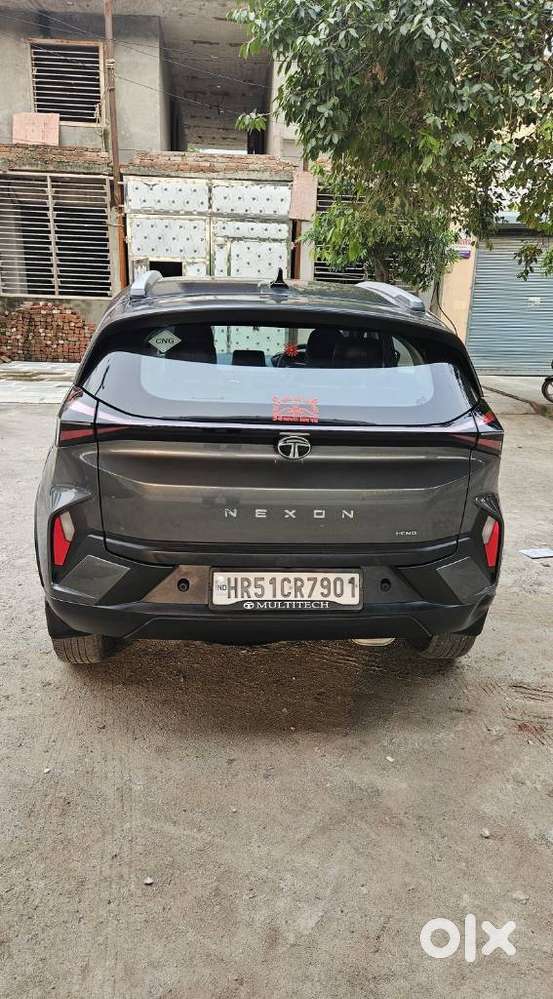 Tata Nexon Pure 1.2 S Revotron Petrol 6 Mt, 2025, Cng & Hybrids