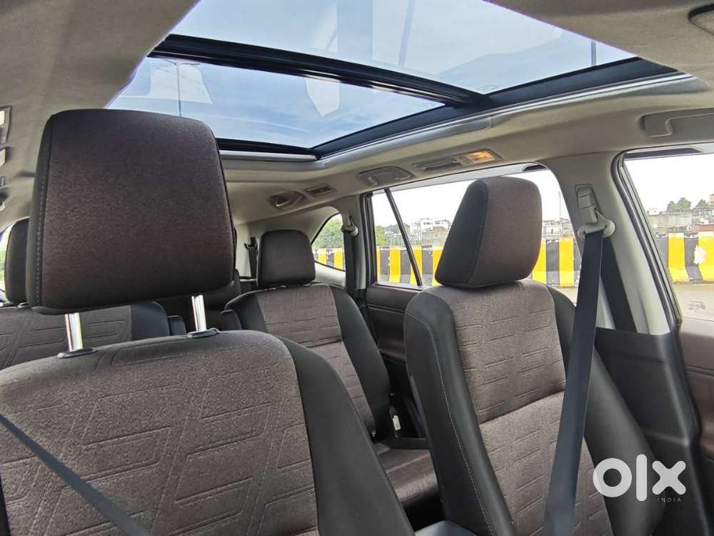 Toyota Innova Hycross 2.0 Vx Hybrid 7 Str, 2025, Cng & Hybrids