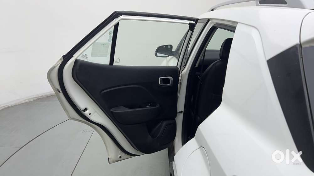 Hyundai Venue [2022-ongoing] 1.5 Crdi Sx, 2021, Diesel