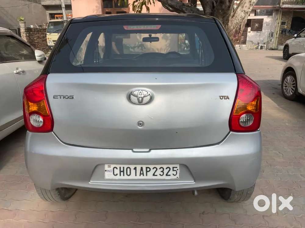 Toyota Etios 2012 Diesel 189440 Km Driven