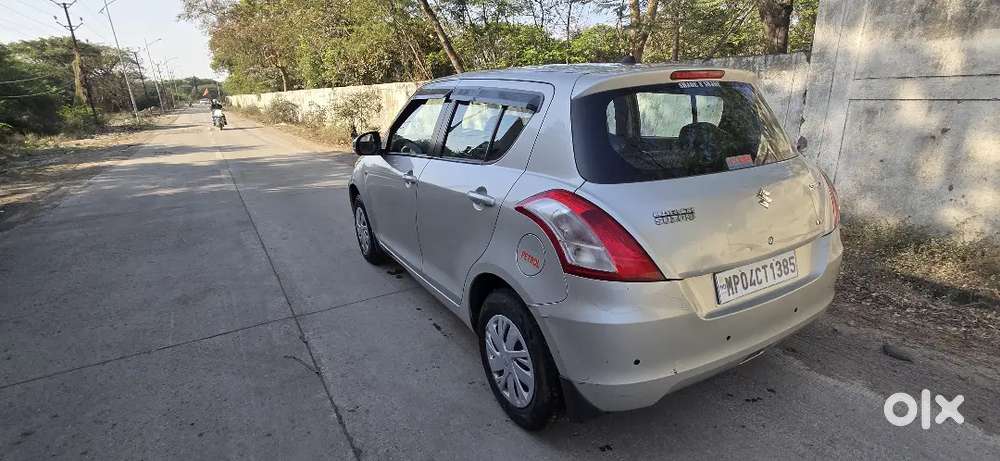 Maruti Suzuki Swift 2017 Petrol 72400 Km Driven