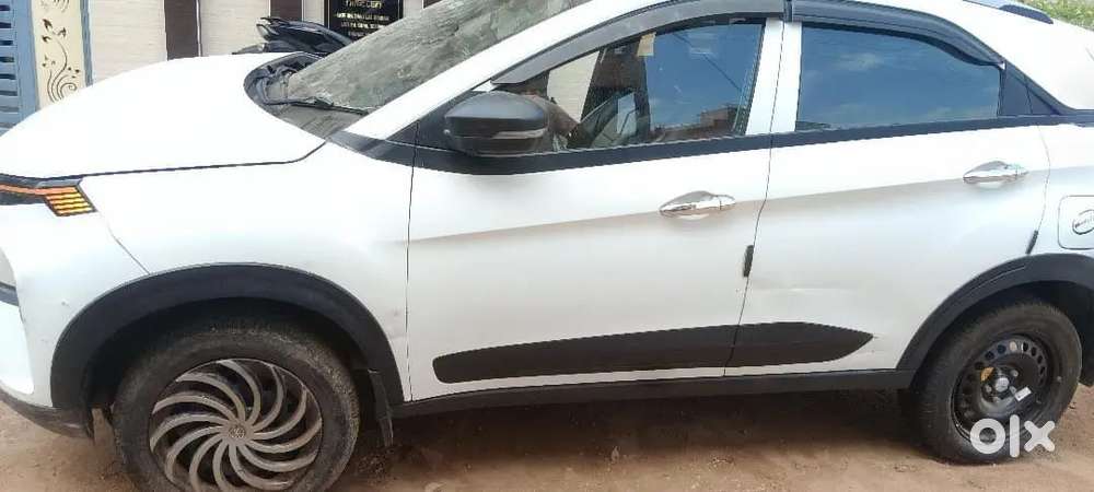 Tata Nexon 2024 Petrol