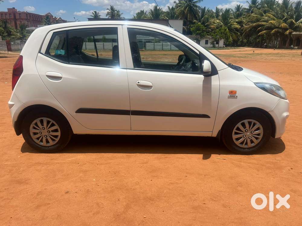 Hyundai I10 Sportz, 2014, Petrol