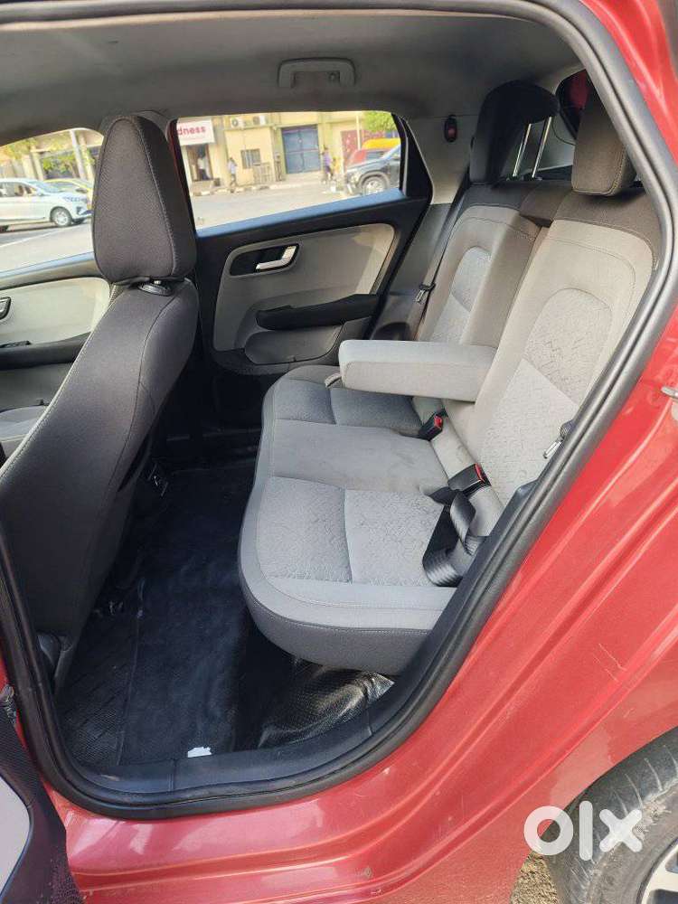 Tata Altroz Xz, 2020, Petrol