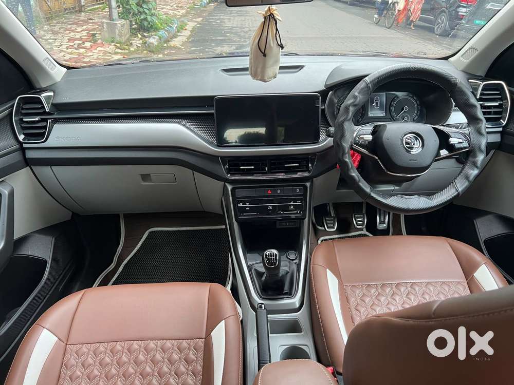 Skoda Kushaq 1.0 Tsi Ambition, 2025, Petrol
