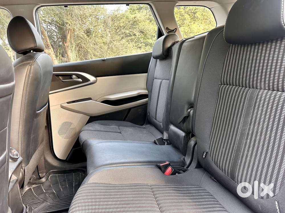 Kia Carens 1.4 Prestige Plus Turbo Dct 7 Str, 2023, Petrol