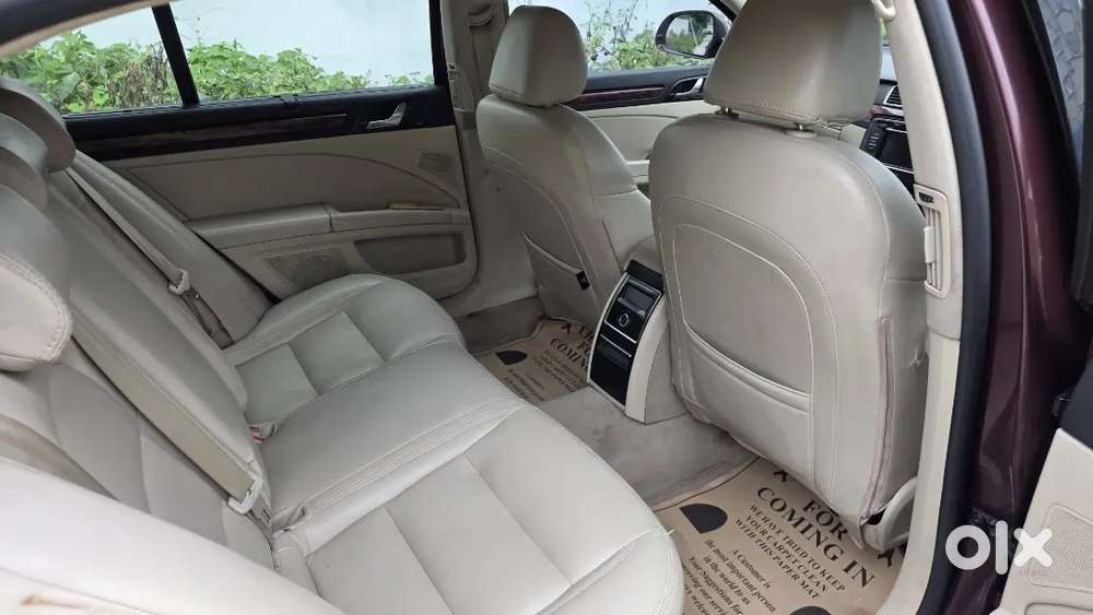 Skoda Superb Elegance 2011 Diesel Automatic