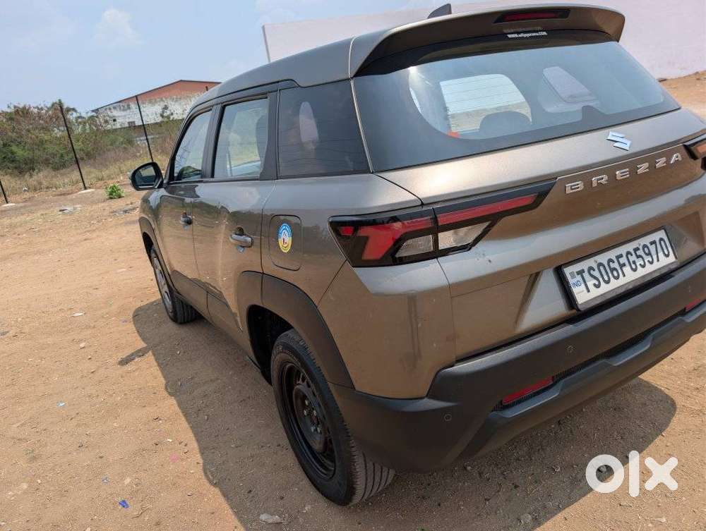 Maruti Suzuki Brezza 1.5 Vxi Smart Hybrid, 2023, Petrol