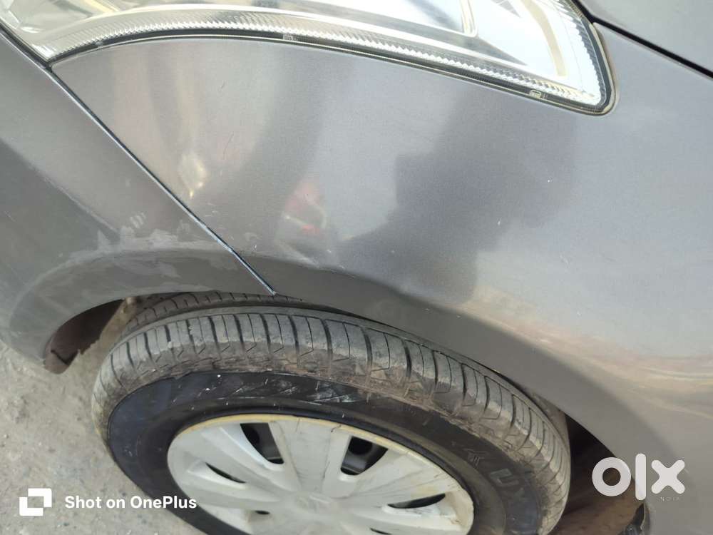 Maruti Suzuki Swift Dzire 1.2 Vxi Bsiv, 2014, Cng & Hybrids