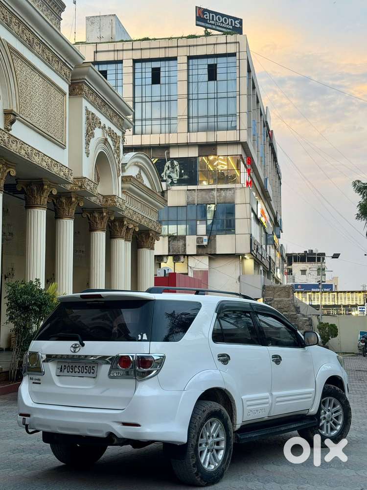 Toyota Fortuner 3.0 4x2 Automatic, 2013, Diesel