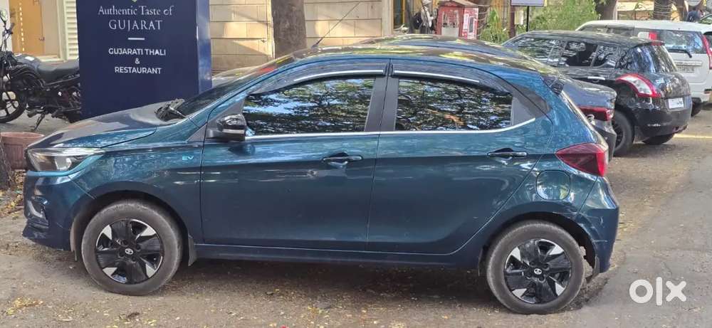 Tata Tiago Ev With 7.5 Kv Charger