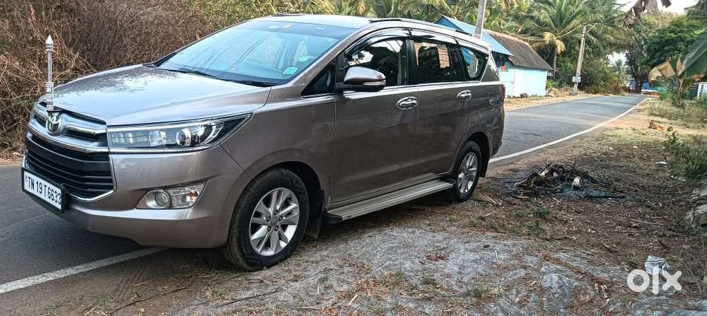 Toyota Innova Crysta 2.4 V, 2016, Diesel